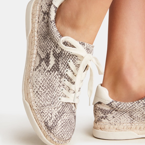 Dolce Vita Shoes - DOLCE VITA NWT MADOX Snake Print Sneaker